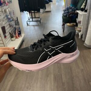 NWB ASICS GT-200012 6.5